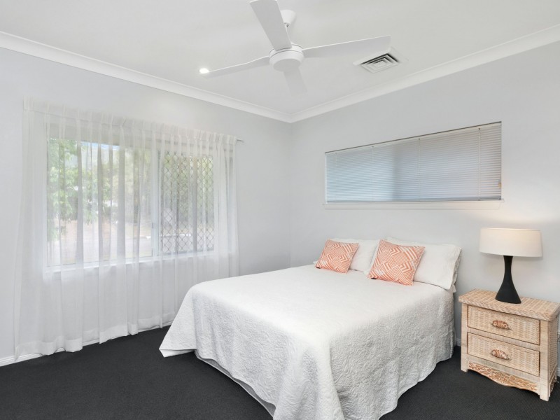 34 Parkinson Ave, Kewarra Beach QLD 4879