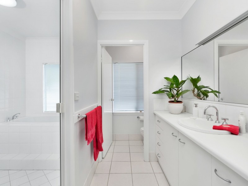 34 Parkinson Ave, Kewarra Beach QLD 4879