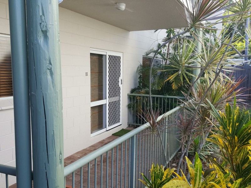 11/16 Rutherford Street, Yorkeys Knob QLD 4878