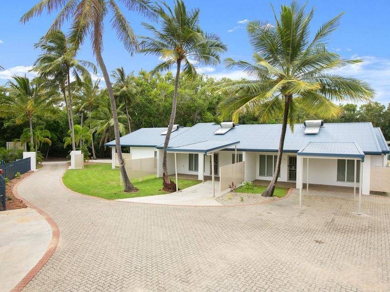 Unit  12/35-41 Upolu Esplanade, Clifton Beach QLD 4879