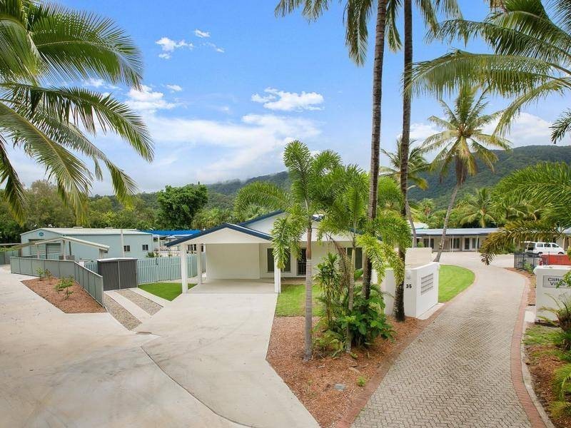 Unit  12/35-41 Upolu Esplanade, Clifton Beach QLD 4879