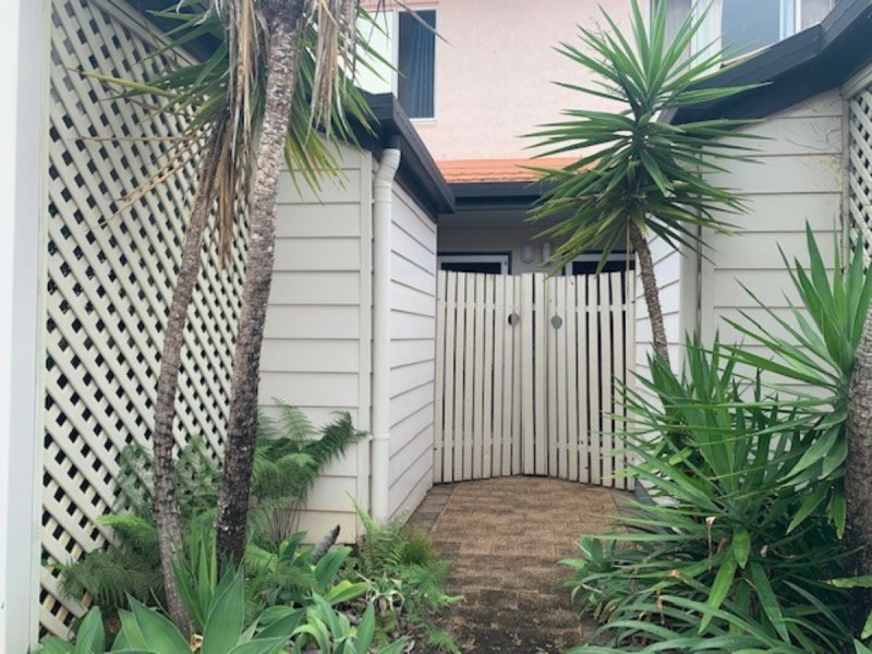 6/13 Rutherford Street, Yorkeys Knob QLD 4878