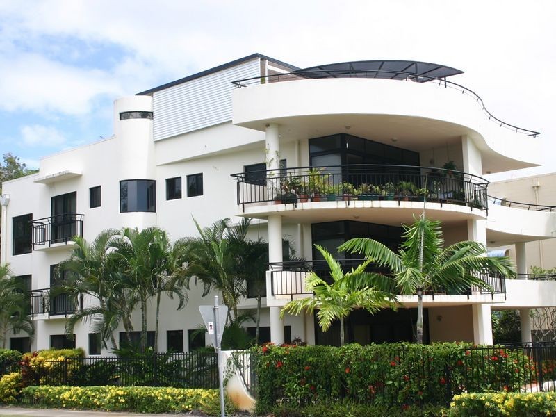 4/51 Sims Esplanade, Yorkeys Knob QLD 4878
