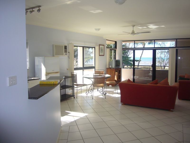 4/51 Sims Esplanade, Yorkeys Knob QLD 4878
