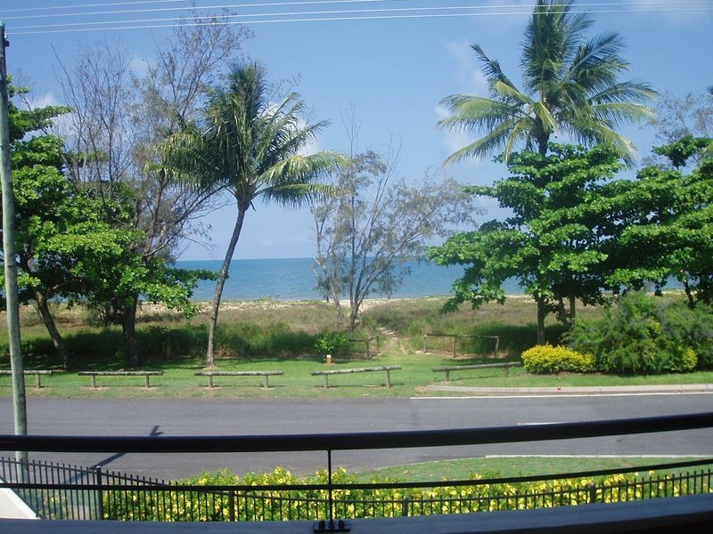 4/51 Sims Esplanade, Yorkeys Knob QLD 4878
