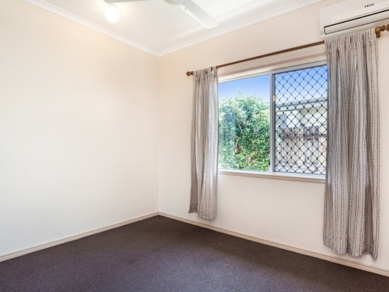 15 Lamb Street, Smithfield QLD 4878