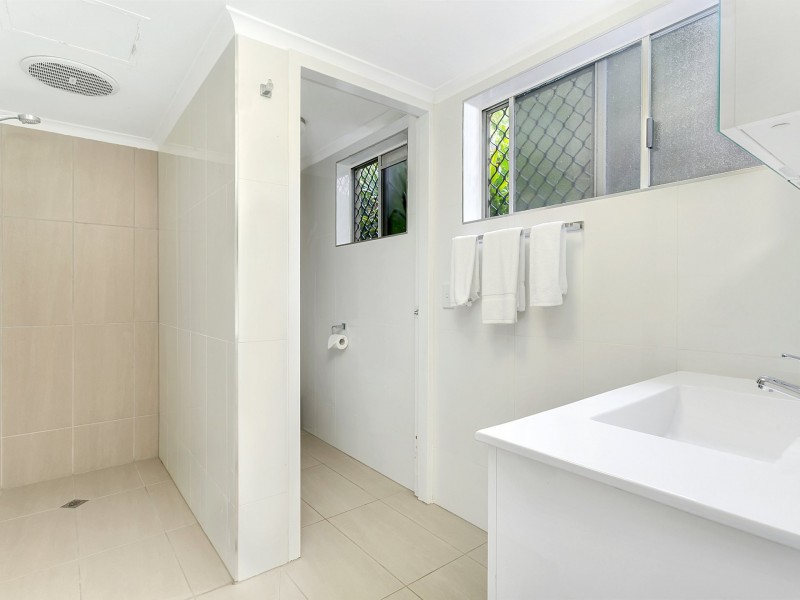 Unit 1/81-87 Guide Street, Clifton Beach QLD 4879