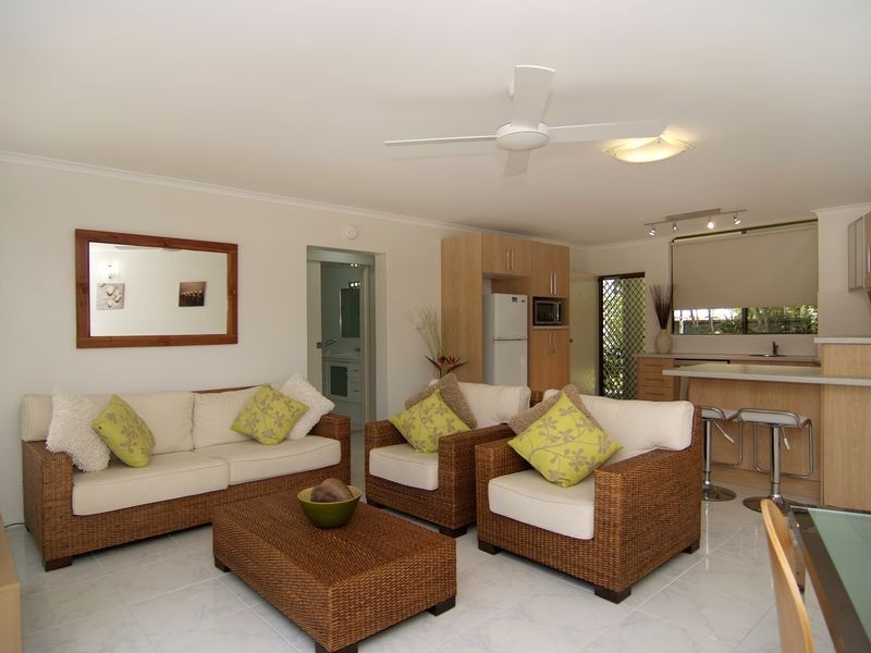 1/35 Sims Esplanade, Yorkeys Knob QLD 4878