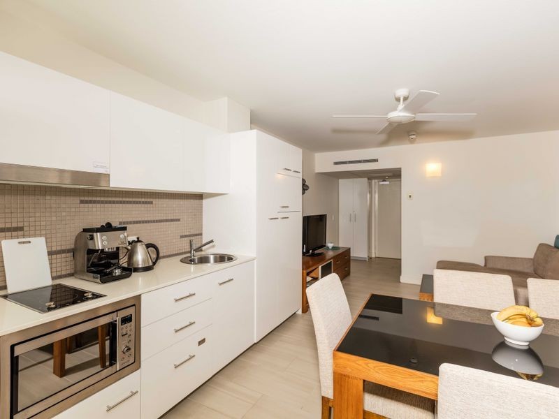 Apartment 3208/41 Williams Esplanade, Palm Cove QLD 4879