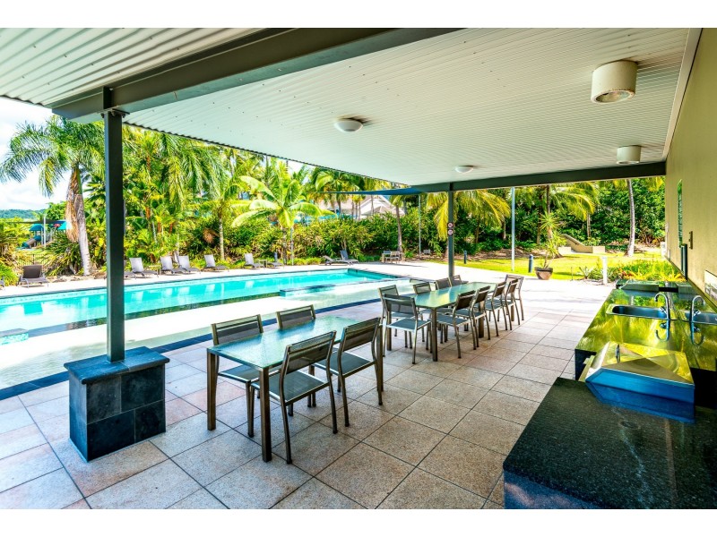 2 Bedroom/57 Paradise Palms, Kewarra Beach QLD 4879