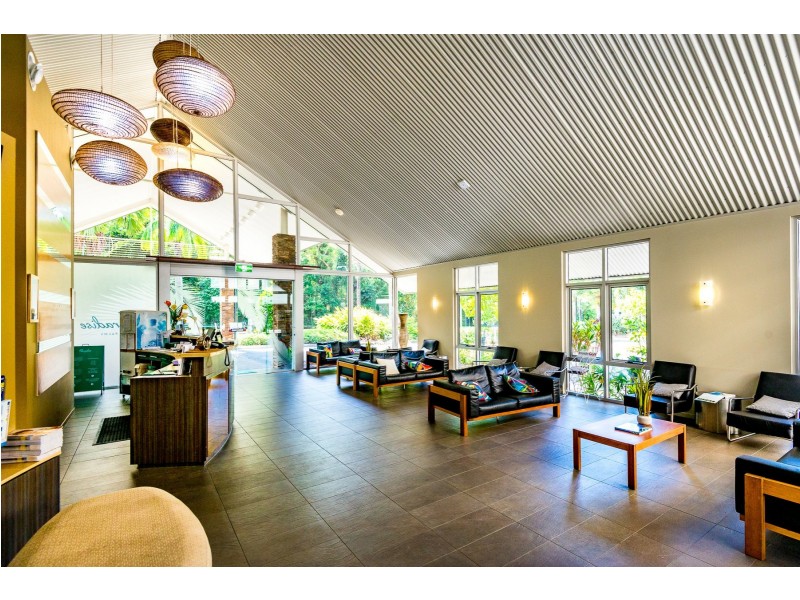 2 Bedroom/57 Paradise Palms, Kewarra Beach QLD 4879