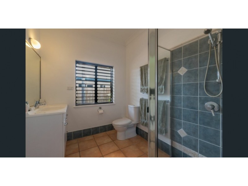 17 Bramble Street, Clifton Beach QLD 4879