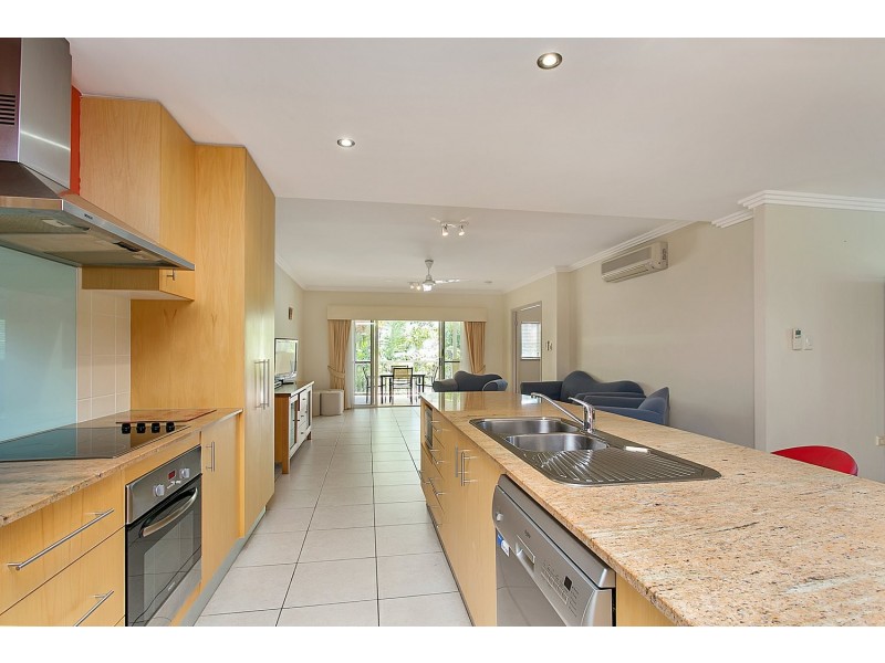 4/77 Arlington Esplanade, Clifton Beach QLD 4879