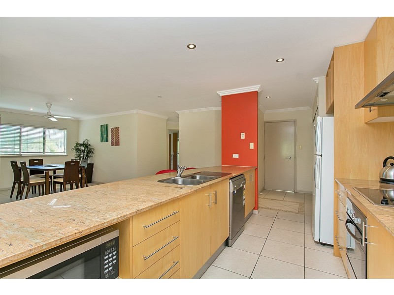 4/77 Arlington Esplanade, Clifton Beach QLD 4879