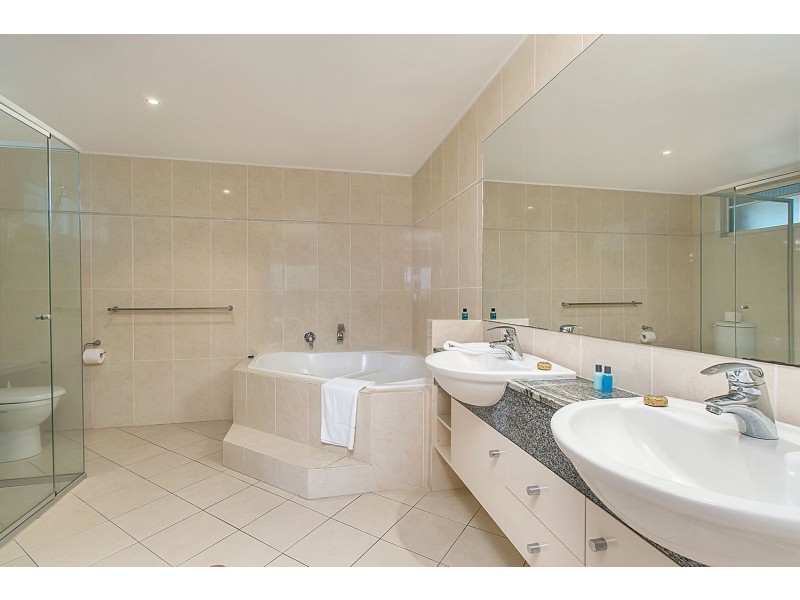 4/77 Arlington Esplanade, Clifton Beach QLD 4879