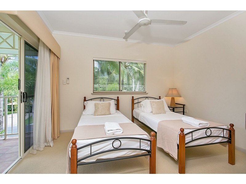 4/77 Arlington Esplanade, Clifton Beach QLD 4879