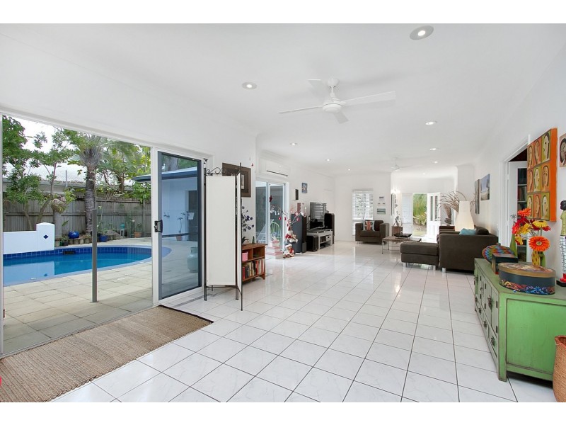 44 Satellite Street, Clifton Beach QLD 4879