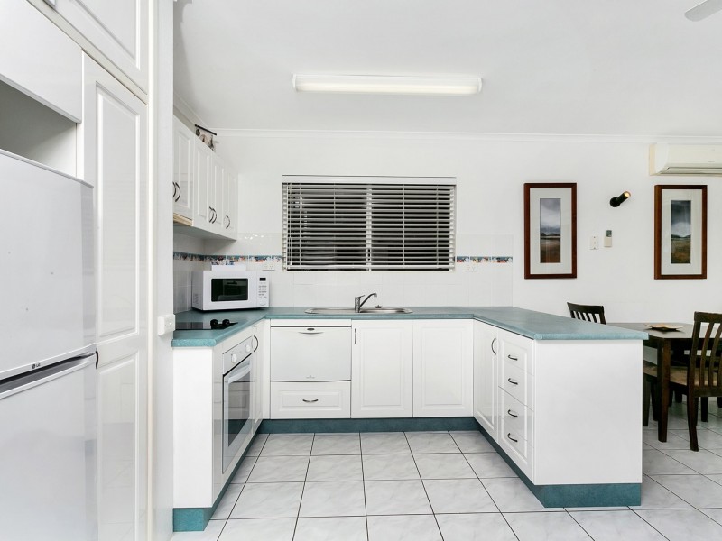 Apartment 5/69-73 Arlington Esplanade, Clifton Beach QLD 4879