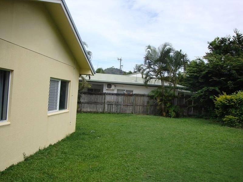 2 Whale Close, Kewarra Beach QLD 4879