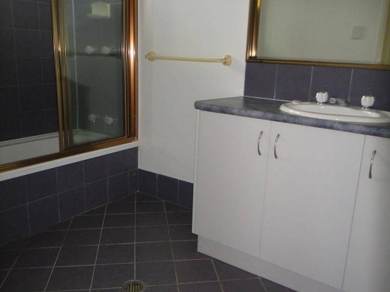 2 Whale Close, Kewarra Beach QLD 4879
