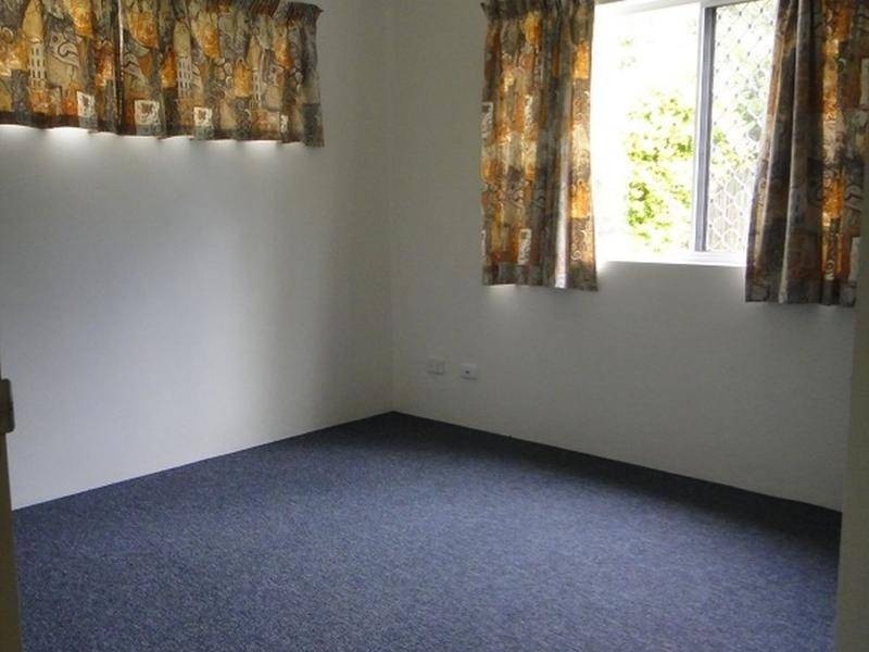 2 Whale Close, Kewarra Beach QLD 4879