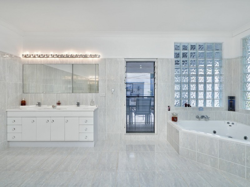 364 Ganyan Drive, Speewah QLD 4881