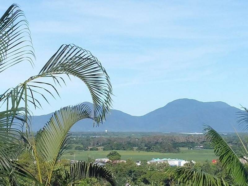 11 Darkin Close, Smithfield QLD 4878