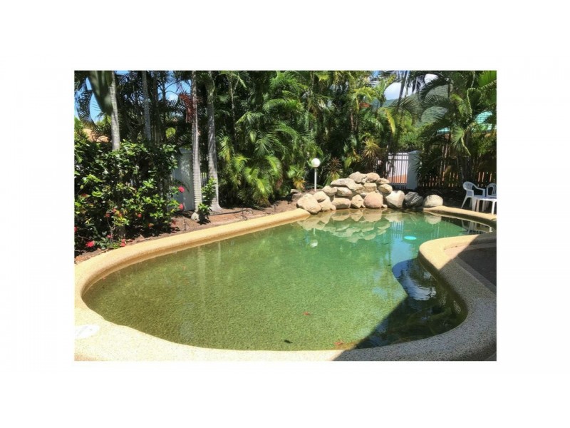 5/70 Cedar Rd, Palm Cove QLD 4879