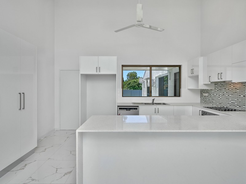6 Ribbon Close, Clifton Beach QLD 4879