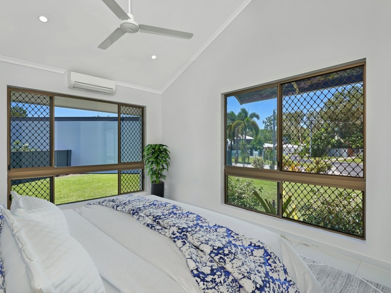 6 Ribbon Close, Clifton Beach QLD 4879