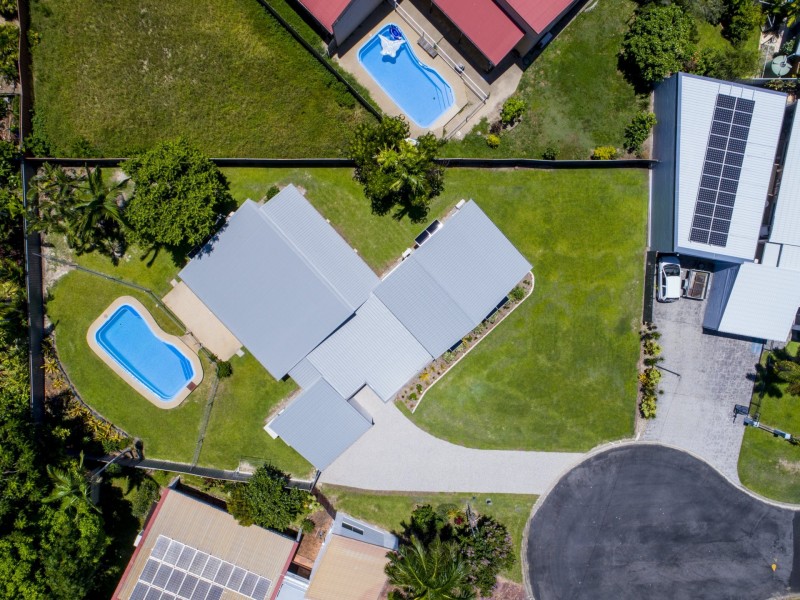 6 Ribbon Close, Clifton Beach QLD 4879