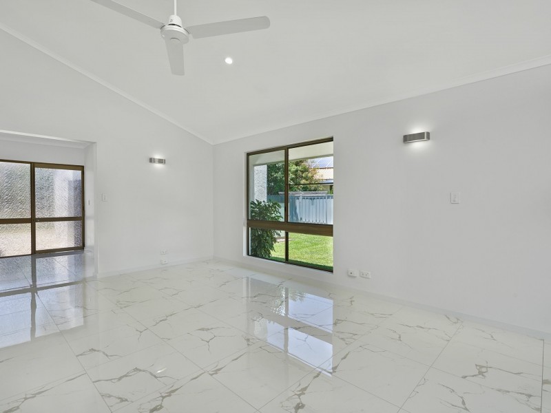 6 Ribbon Close, Clifton Beach QLD 4879