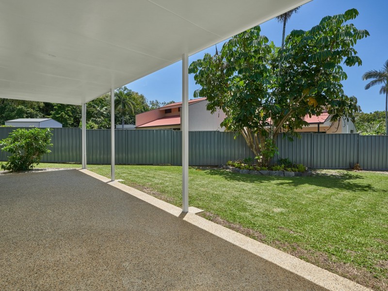 6 Ribbon Close, Clifton Beach QLD 4879