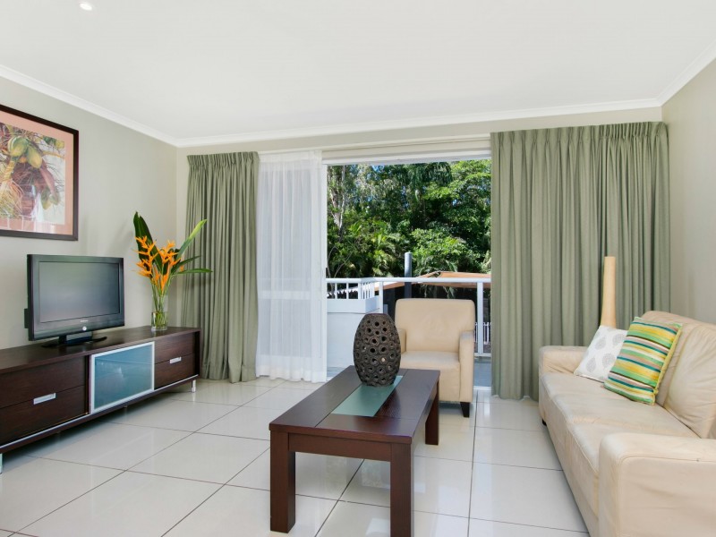 Apartment 214/305-341 Coral Coast Drive, Palm Cove QLD 4879