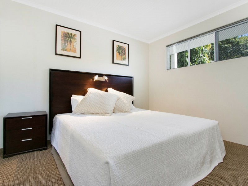 Apartment 214/305-341 Coral Coast Drive, Palm Cove QLD 4879