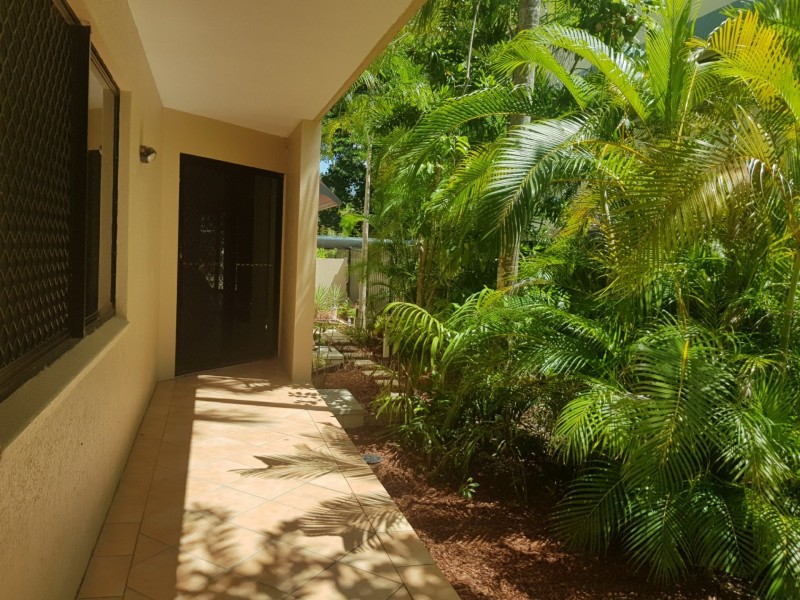 2/77 Sims Esplanade, Yorkeys Knob QLD 4878