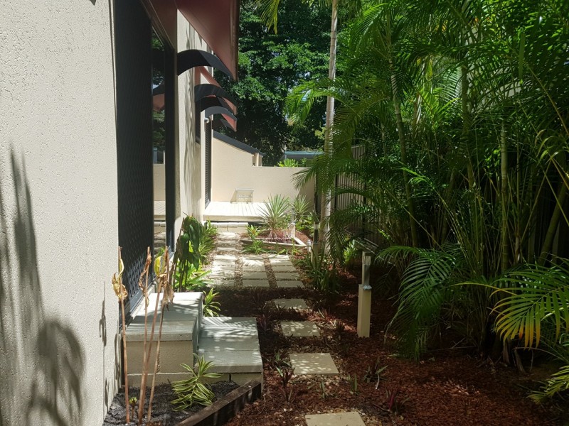 2/77 Sims Esplanade, Yorkeys Knob QLD 4878