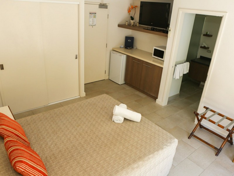 220-221/5 Triton St, Palm Cove QLD 4879