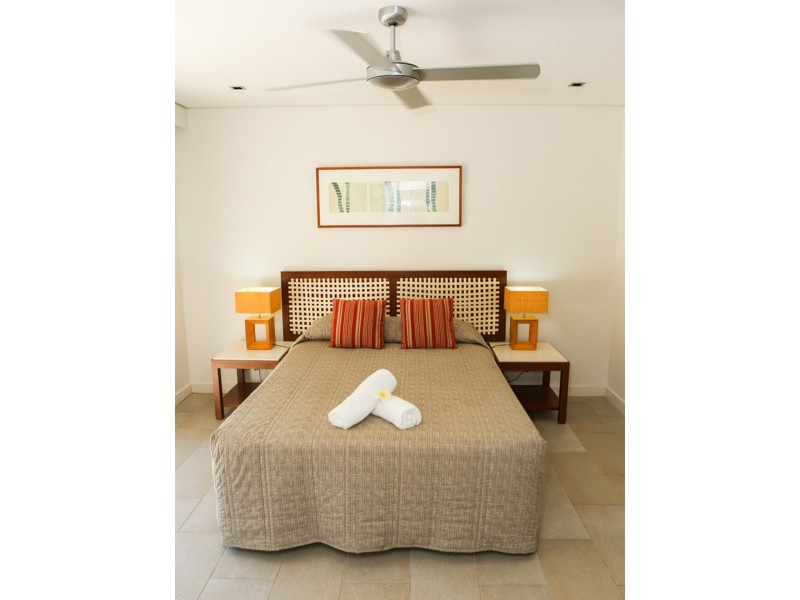 220-221/5 Triton St, Palm Cove QLD 4879