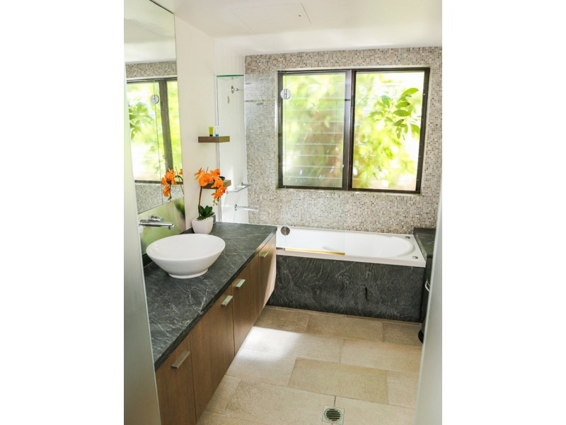 220-221/5 Triton St, Palm Cove QLD 4879