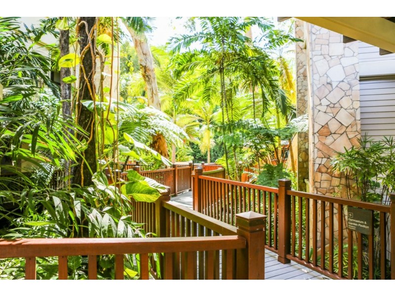 220-221/5 Triton St, Palm Cove QLD 4879