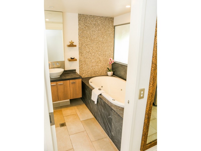 313/5 Triton St, Palm Cove QLD 4879