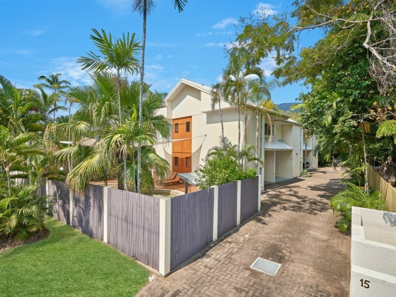 2/15 Amphora St, Palm Cove QLD 4879