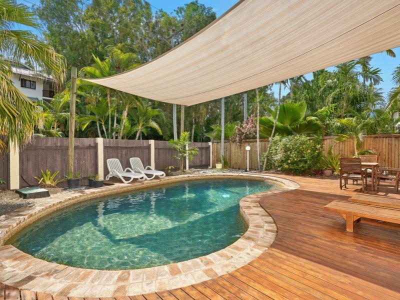 2/15 Amphora St, Palm Cove QLD 4879
