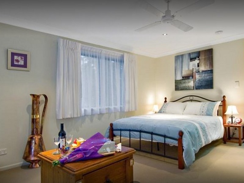 16 Nicolle Court, Mooloolah Valley QLD 4553