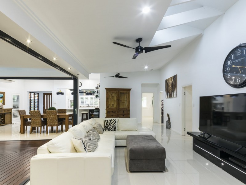 27 Kewarra Street, Kewarra Beach QLD 4879