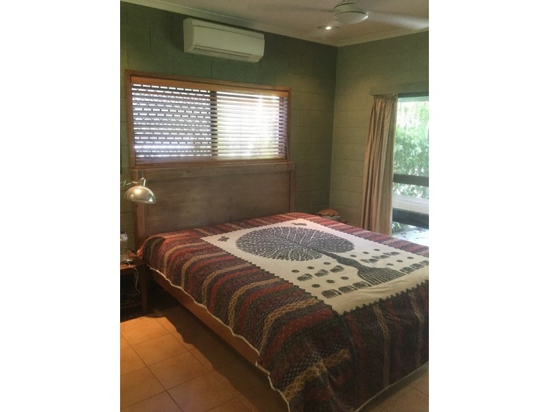 18 Baines Street, Clifton Beach QLD 4879