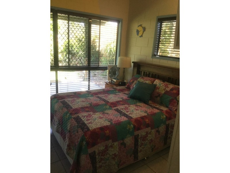 18 Baines Street, Clifton Beach QLD 4879