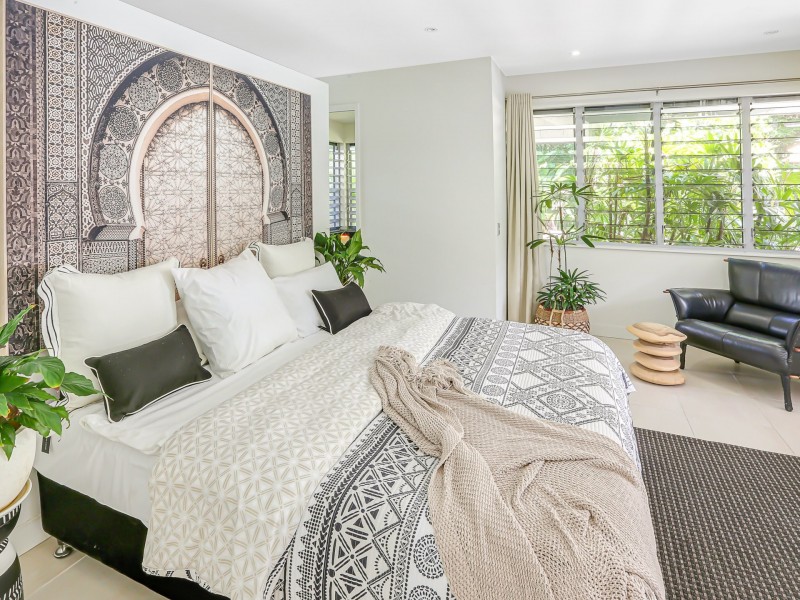 19 Aurelia Road, Palm Cove QLD 4879