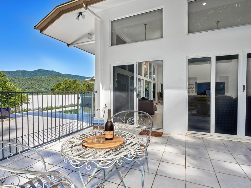 51 Crowsnest Terrace, Trinity Beach QLD 4879